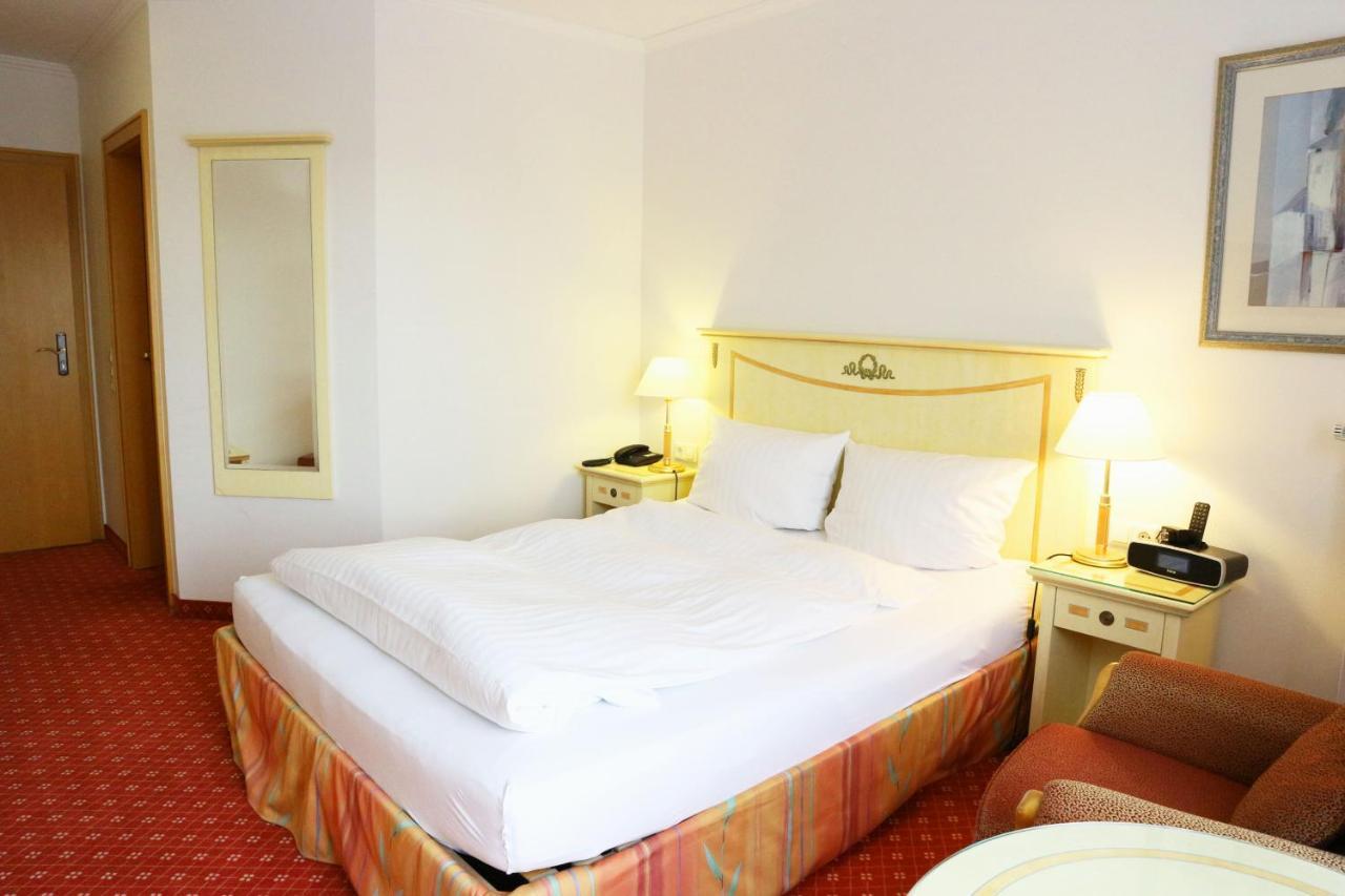 Hotel Poeker Meppen Esterno foto